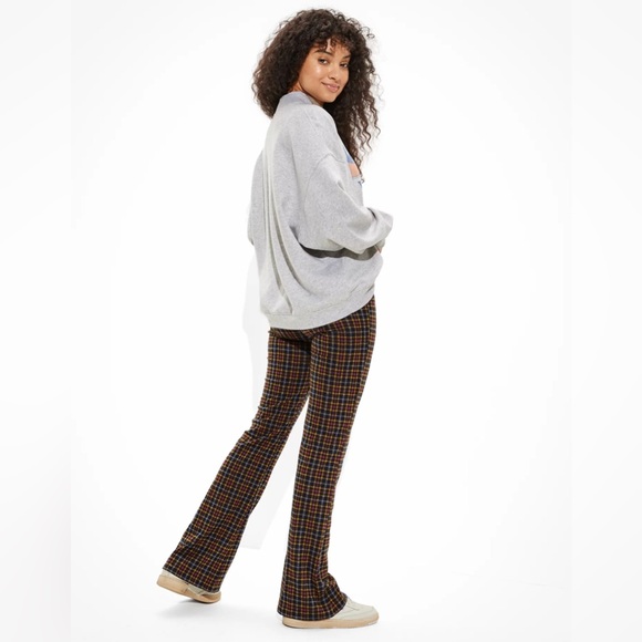 American Eagle Outfitters Graphic Mock Neck Sweater Gray Wyoming size Medium - Picture 12 of 12